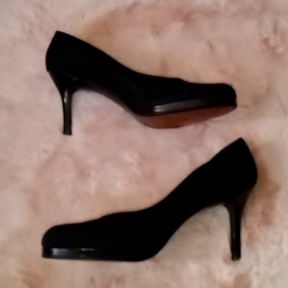 Stuart Weitzman heels - Picture 6 of 6